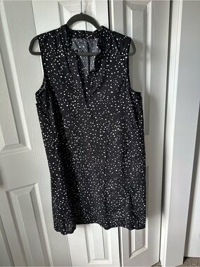 Eileen Fisher Black Sleeveless Dot-Print Shift Dress